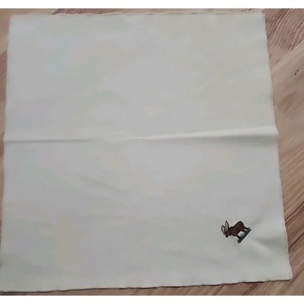 Set of 4 Vintage Fabric Napkins with Embroidered Moose Cabin Lodge Cabin Decor